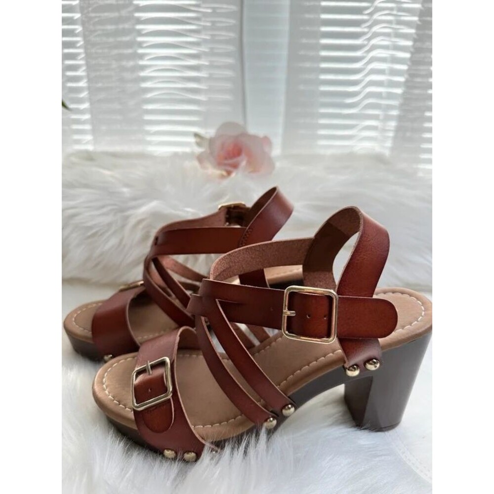 C. Est. 1946 Brown Strappy Platform Block Heel Sandals Size 8M